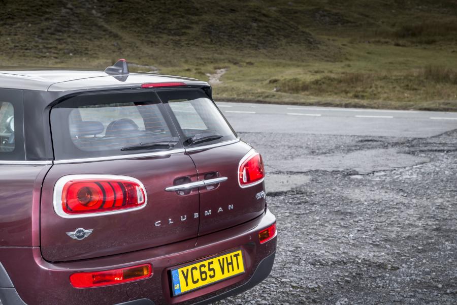  Mini Cooper D Clubman 2015 года  (UK) (фото 103 из 127)